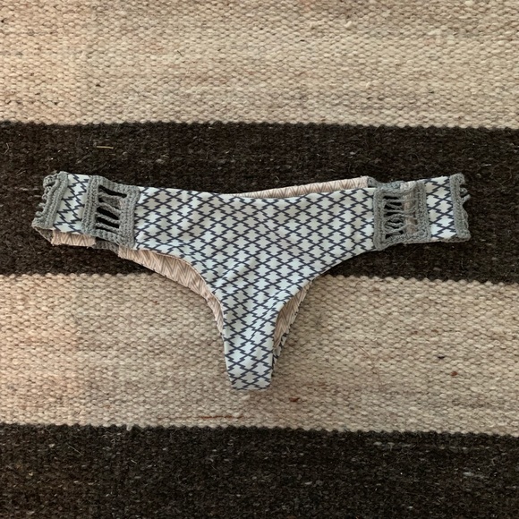 Acaci Tanzania bottoms in diamond - Picture 2 of 3